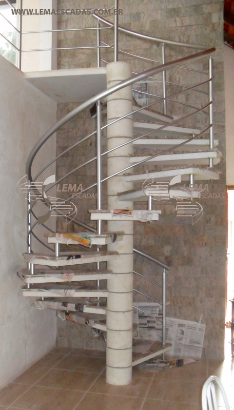 Escada Pré Moldada Caracol Americana - Escada Pré Moldada para Sala